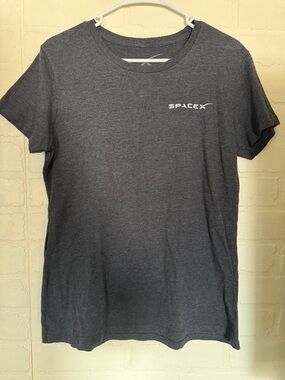 SpaceX Women’s Short Sleeve Tee — Charcoal Gray